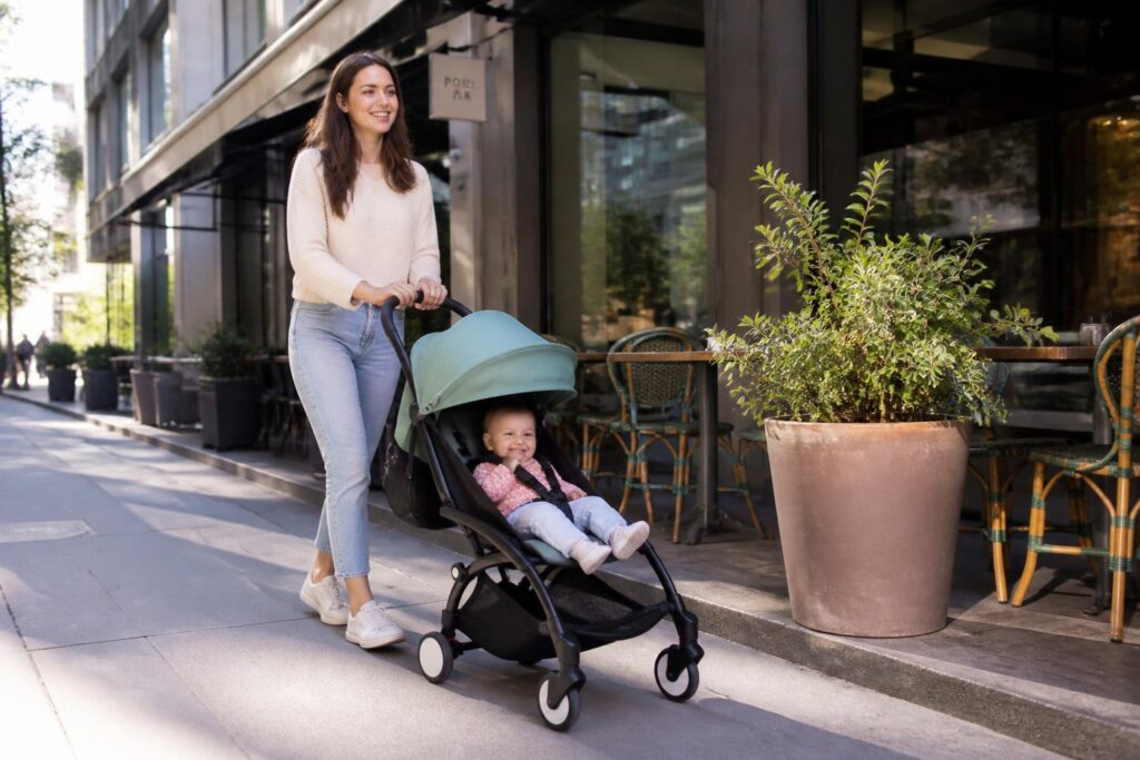 découvrez pourquoi la poussette yoyo séduit autant les parents urbains grâce à sa légèreté, sa compacité et sa facilité d'utilisation au quotidien en ville.
